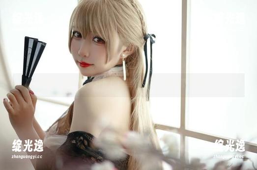 福利写真：猫田圣奈奈在校园里的日常，谁还管上学不上学？