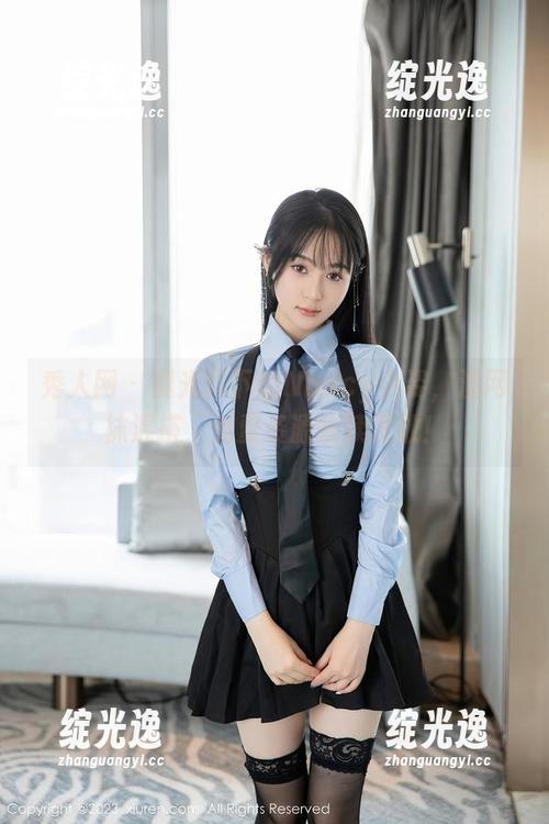 秀人网-Nancy小姿 秀人网 - 聚光灯下的Nancy小姿,渔网袜混搭,免费资源陆续发放!