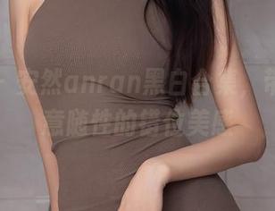 秀人网 – 安然anran黑白合集，带点儿肆意随性的错位美感