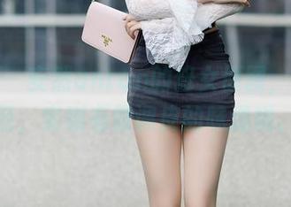 秀人网 – 安然anran的修女原图，看似正经，实则有股调皮的味道哦。