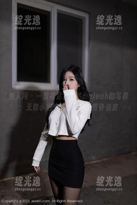 秀人网 - 一双裸足，安然maleah的写真：无数小细节悄悄流露出些许俏皮