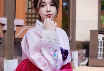 秀人网 – 这图包里的白衬衫，李丽莎真把清新和自在都穿在了身上，羡慕死我了！