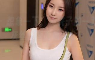 秀人网 – 想象一下，桃桃子的一双腿踩着灰丝，画面感满分！