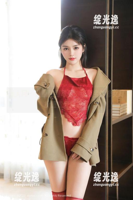 秀人网 - 从原图到写真，蛋蛋宝的修女打扮感觉复杂得很