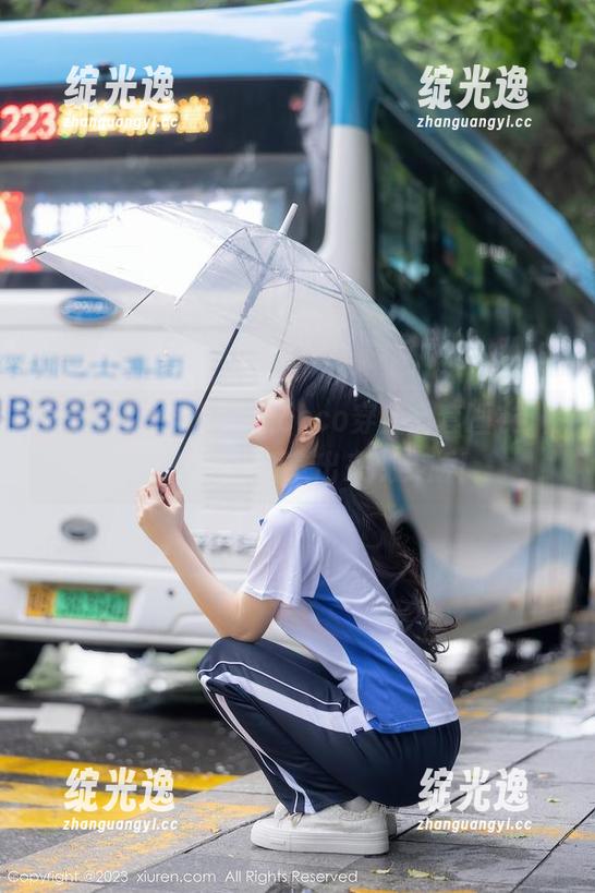 秀人网 - 当赵惟依coco穿上全套睡衣，梦中情境直接拿出来现实版！