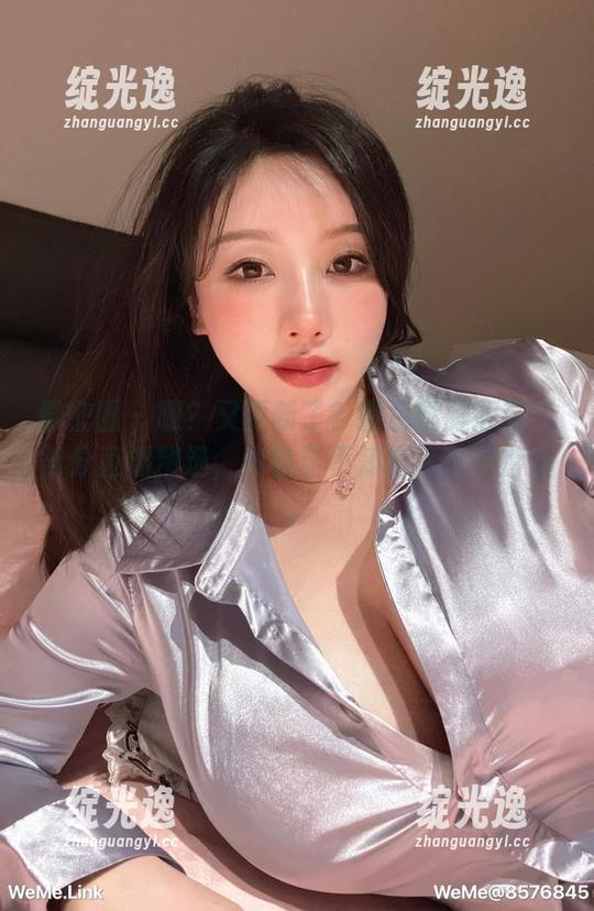 紫色哒豚豚 微密圈 - 嗯?又更新了?紫色哒豚豚第二部分直播精选,我甚至不知道我在期待啥。