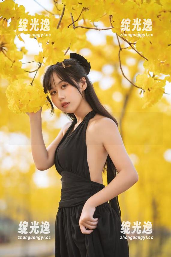 萌芽儿o0 强烈推荐:萌芽儿o0的爱丽丝写真集分享,保证让你眼前一亮