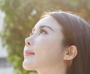 蜜桃社 – 有图集就有快乐，初月在户外玩得直乐呵。