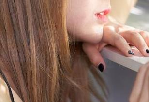 蜜桃社 – JK套图更新，琳琳ailin给你点知识——除了书本，还有这些！