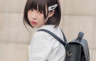 西园寺南歌的居家秘书写真集——这难道是新一轮的“工作生活局限”吗？！