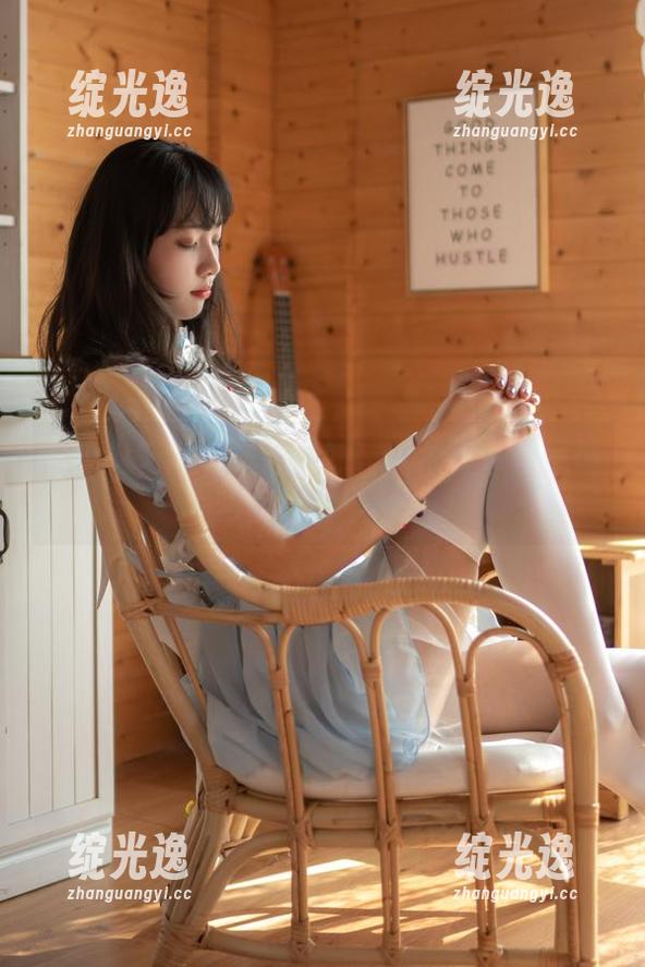 西瓜少女的美足大比拼，无圣光，不怕被踩到！