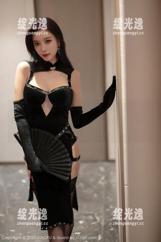 语画界 - 王馨瑶yanni的套装魔法，分分钟提升福利指数，原图呢，给我来一发冲击波！