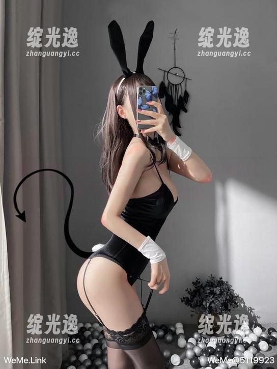 微密圈 - 当然，超辣的林一的裸足作品还真是“足”以惊艳，哈哈。
