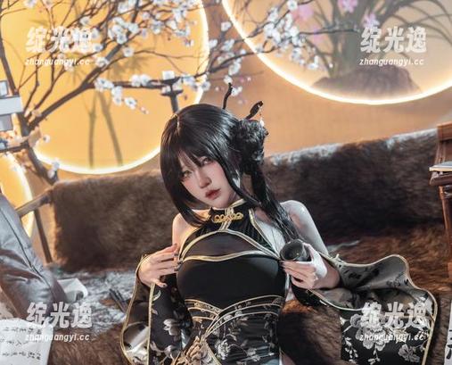 阿薰kaOri的定制制服，看了一次想再来看一次