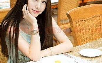 青豆客 – 谭晓彤的女友，原图分享：真让人心神荡漾啊