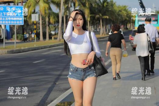魔镜街拍合集：沙面公园的“甜美”搭讪达人们，肉丝小姐姐的图片，让你想进一步了解。