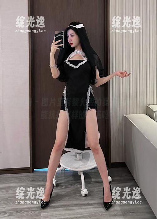 黎允熙 微密圈 - 图片里有黎允熙的夏天福利,你能抗拒这样的诱惑吗?