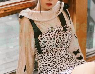 黑猫猫ovo最新写真集，“肥宅凌波”，连胖都这么有艺术范了，真有意思。